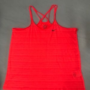 Nike drifit tank